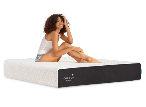cocoon-girl-on-chill-nobase (1).png